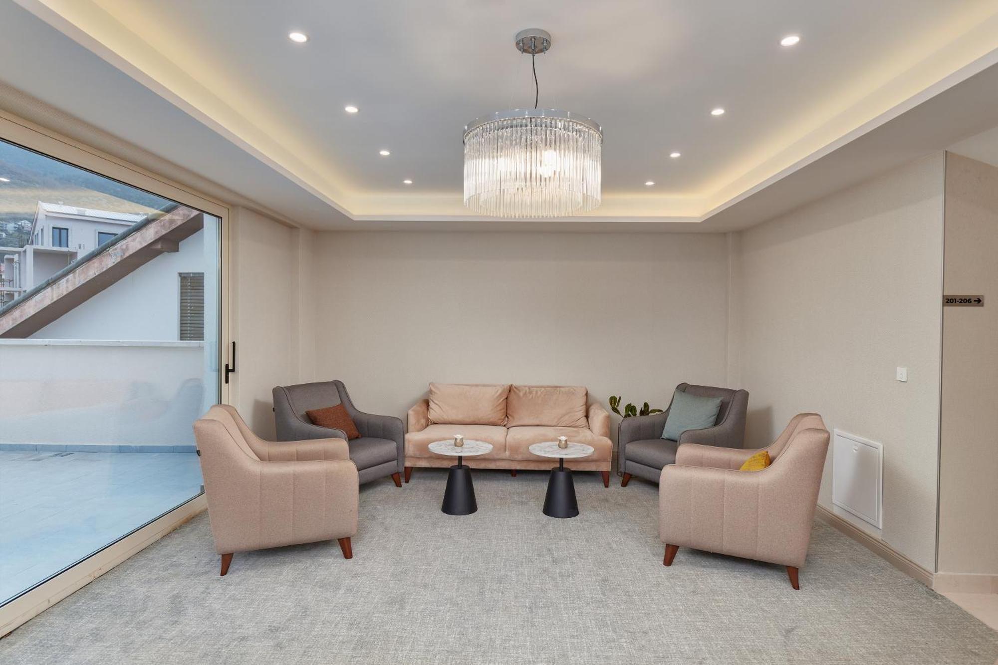 Hotel Splendido Bay Тиват Екстериор снимка