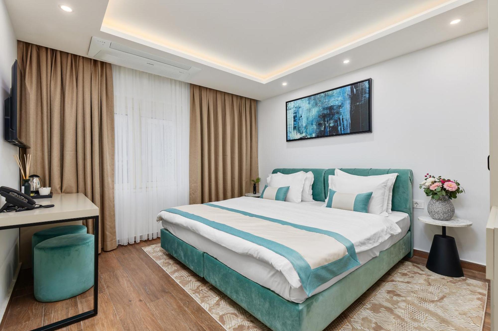 Hotel Splendido Bay Тиват Екстериор снимка